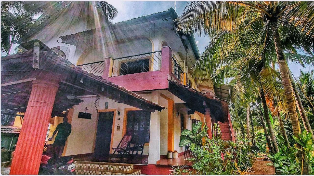 Maria'S Homestay By Vyom Trails Old Goa Exteriör bild